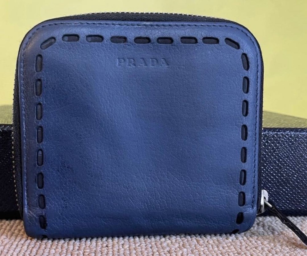 Rare PRADA Bi-Fold Wallet Bicolor Navy Stitch