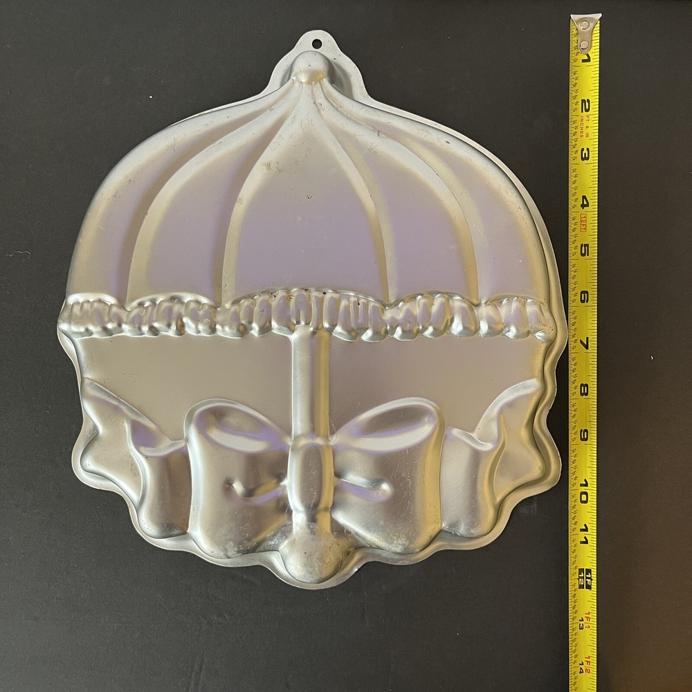 1984 Wilton Umbrella Cake Pan