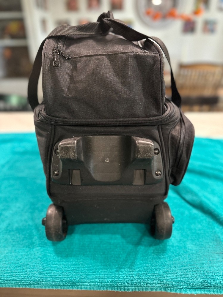 Used KR Strikeforce Eliminator Black 2 Ball Roller Bowling Bag