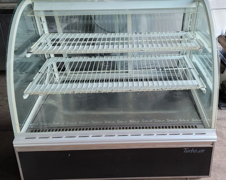 Turbo Air Curved Glass Cooled Display Case