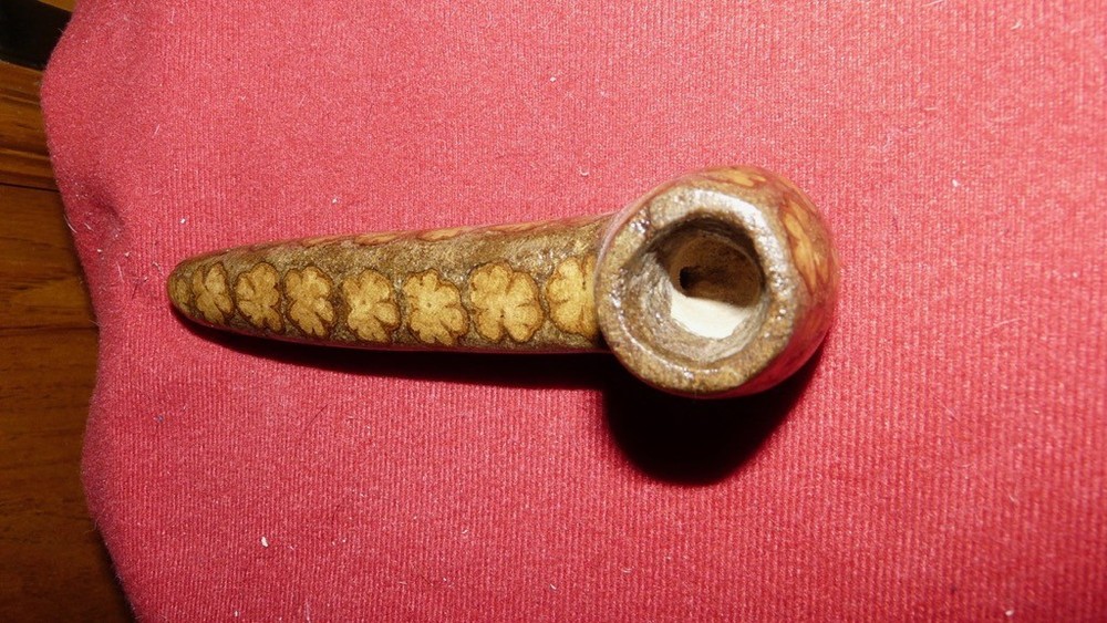 PERU AMAZON AYA. VINE PIPE