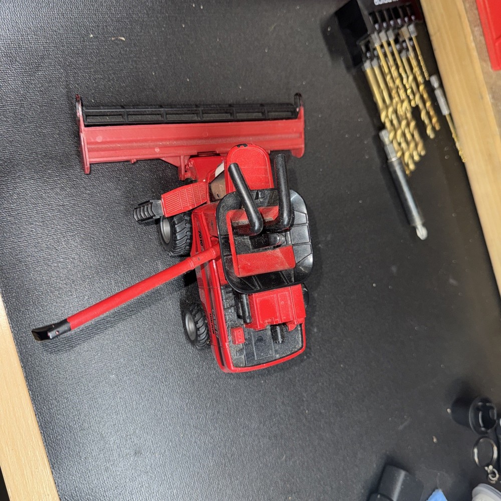 ERTL 1/64 diecast Case IH Axial-Flow 7010 tractor
