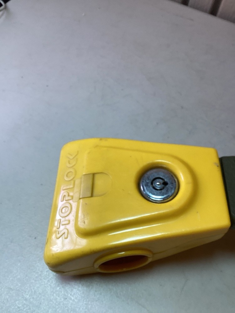Stoplock Pulsar Car/Van Steering Wheel Lock With 2 x Keys - Missing Red Pulsar.