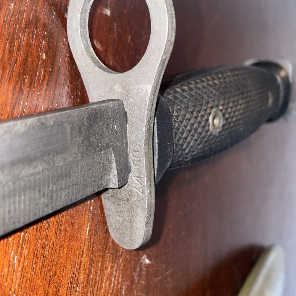 Bayonet Vintage
