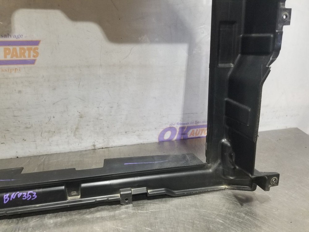 21 2021 KIA TELLURIDE FRONT AIR SHUTTER