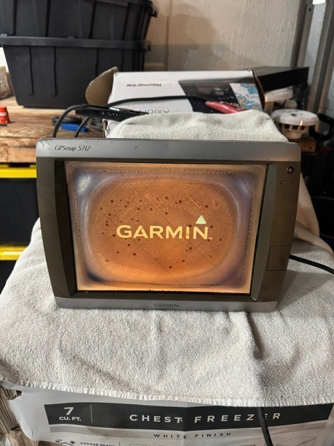 USED Garmin GPSmap 5212 Marine GPS Chartplotter Boat 12 inch