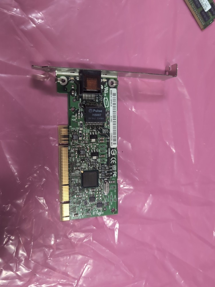 Intel PRO/1000MT PCI Desktop Network Adapter C39226-003