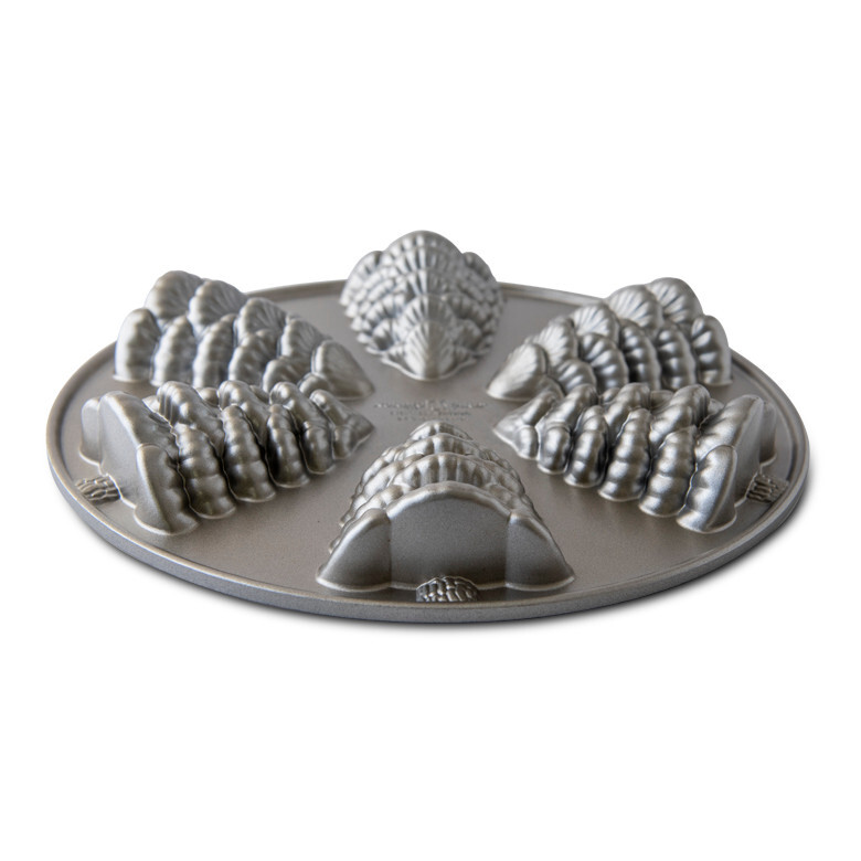 Nordic Ware Evergreen Tree Cakelet Pan