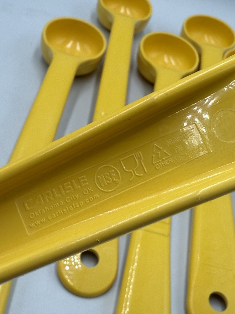 Carlisle 1 Oz. Yellow Long Handle Portion Spoon