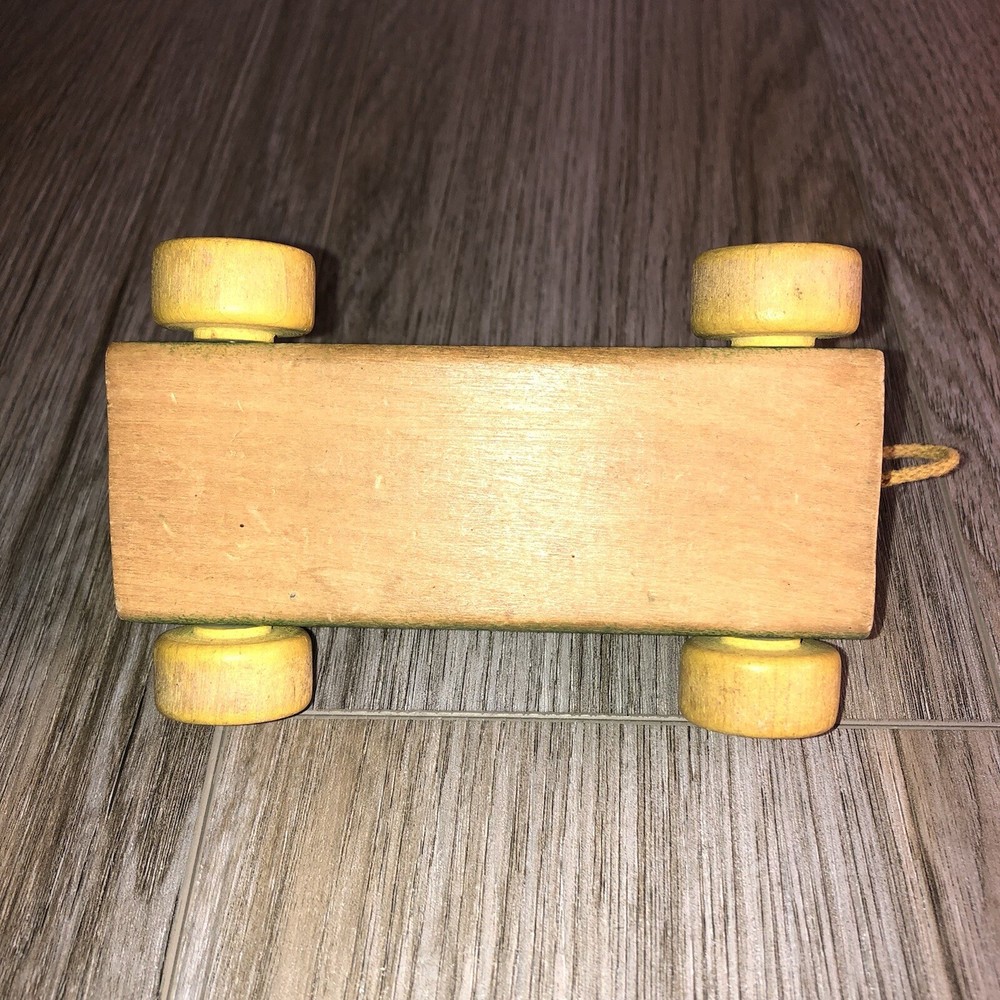 Vintage Wood Pull Toy, Holgate 5 1/4"