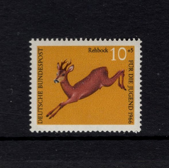 Germany 1966 ROE DEER SC B412 MNH