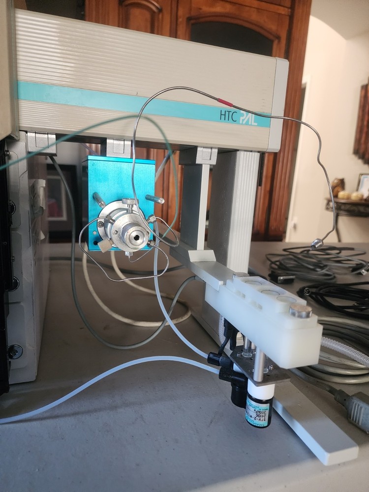 CTC Analytics HTC PAL autosampler.