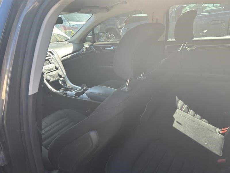 FUSION 2016 High Mounted Stop Light 104539565