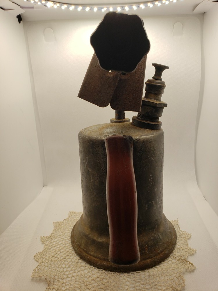 Clayton & Lambert Blow Torch Model 32A :