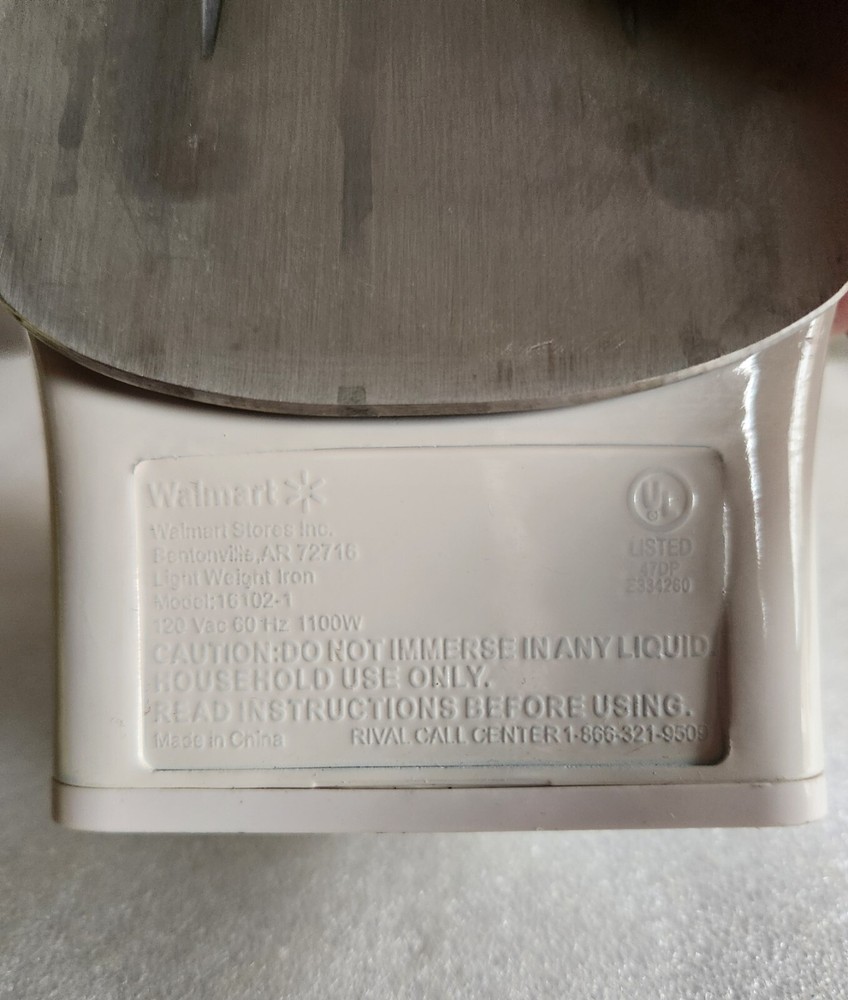 Rival Light Weight Iron Model 16102-1