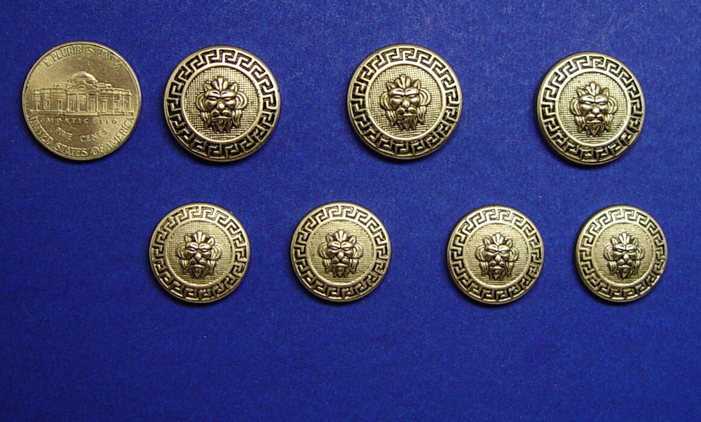 Lion Head jacket replacement buttons 7 Unknown Brand Silver Color Plastic , Used