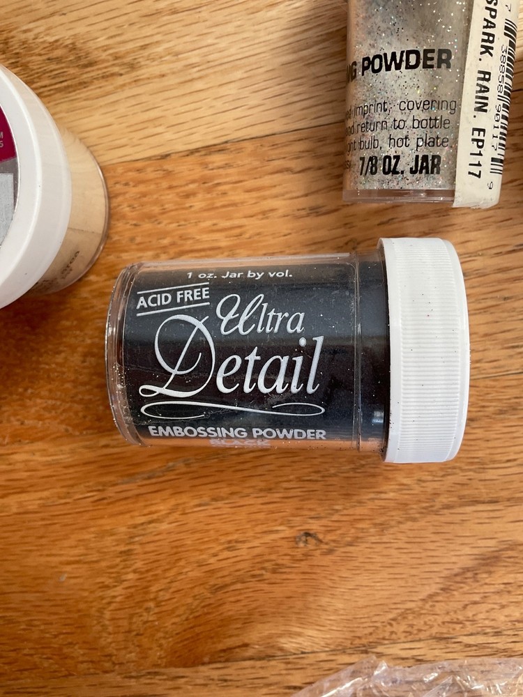 Lot Embossing Powder - 4 . Clear, Black, Grey, Iridescent