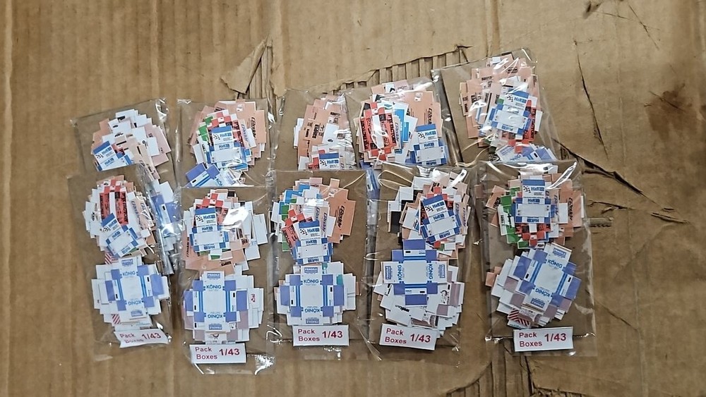 Pack +30 Boxes (Pre-Folded) 1/43 Scale Diorama Garage Accessory