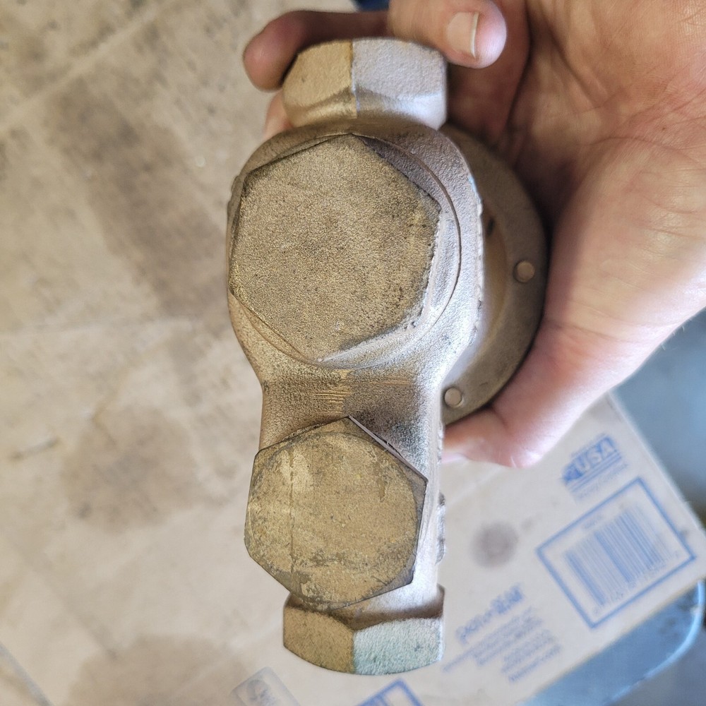 Vintage Watts Regulator Water Reducing Valve & Strainer Model 135