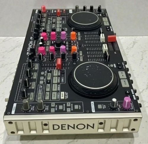 Denon DN-MC6000 Professional DJ Controller 4-Channel USB Mixer Traktor Serato