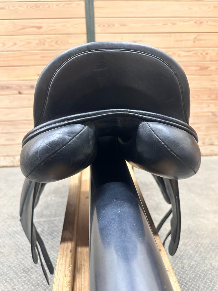 Used Dressage Saddle