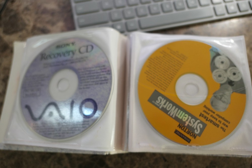 Sony Vaio PCV-100/120 Software Library Version 2.00.6 22-Discs