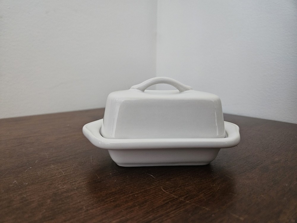 Chantal Mini Ceramic Butter Dish, Half Stick 5" White - EUC
