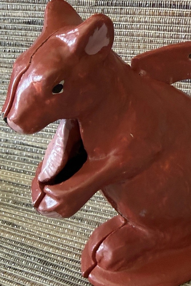 VINTAGE CAST IRON RED HUES SQUIRREL MANUAL NUTCRACKER