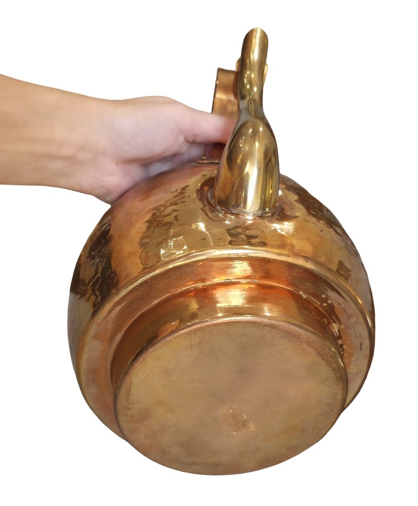 Vtg Hand Hammered Copper Teapot