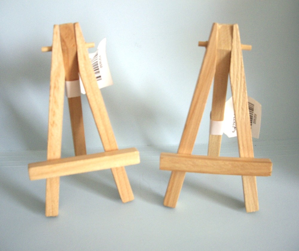 SET OF 2 MINIATURE EASELS...5" TALL