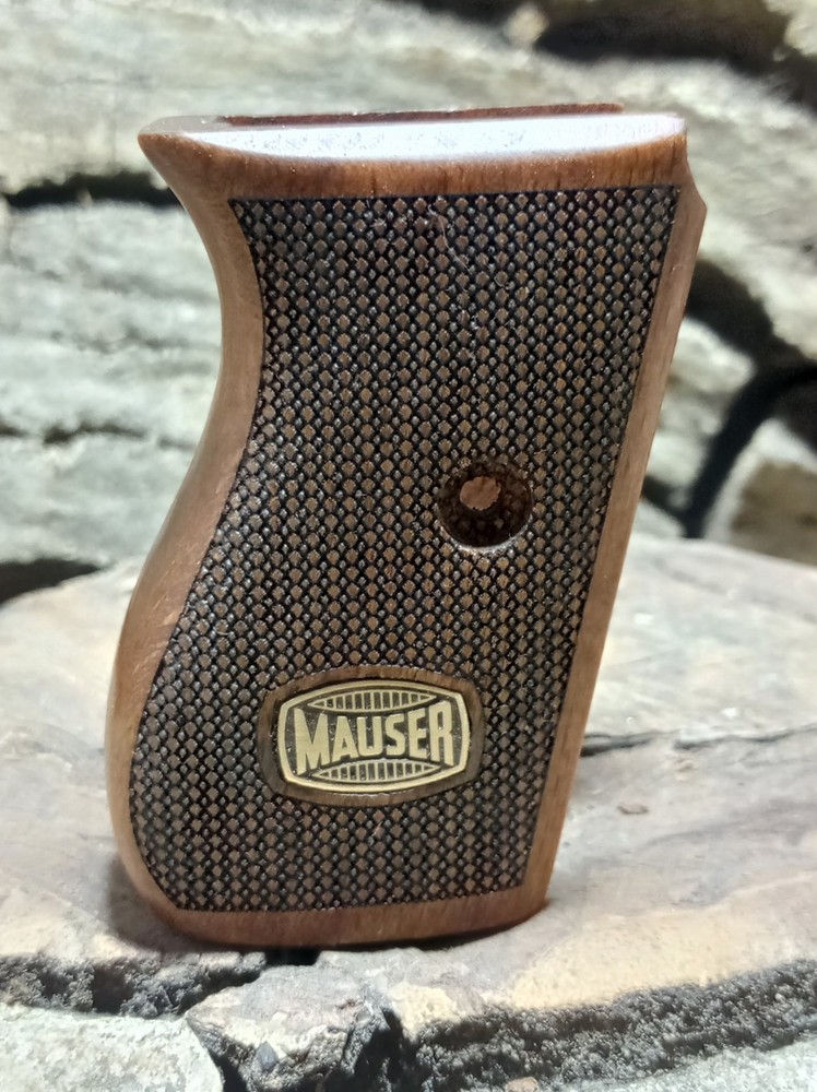 Mauser 1910-1914 walnut grips