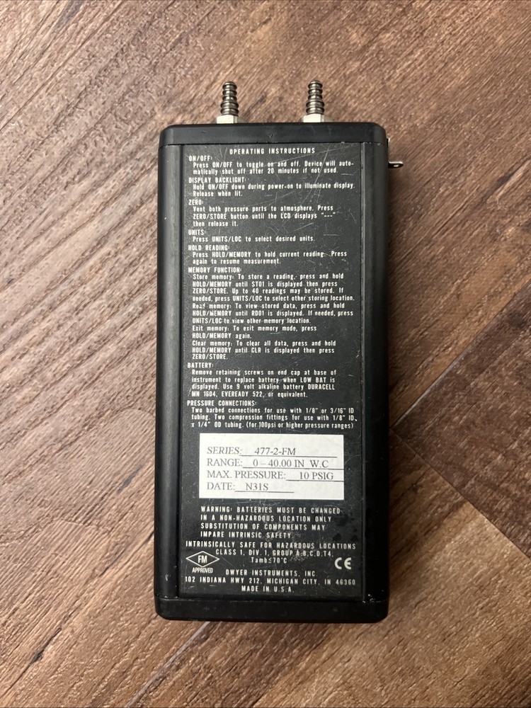 Dwyer 477 - 2 - FM Handheld Digital Manometer READ UNTESTED