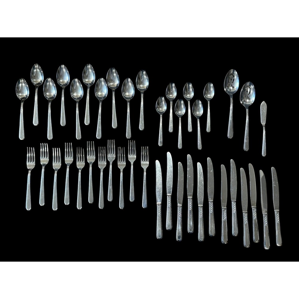 Oneidacraft Flight Deluxe Stainless Flatware Criss Cross 52 Silverware Pieces