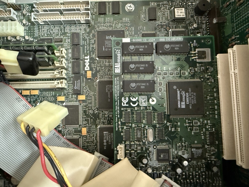 Vintage Dell Optiplex Gs Desktop PC with Intel Processor Broken for Parts