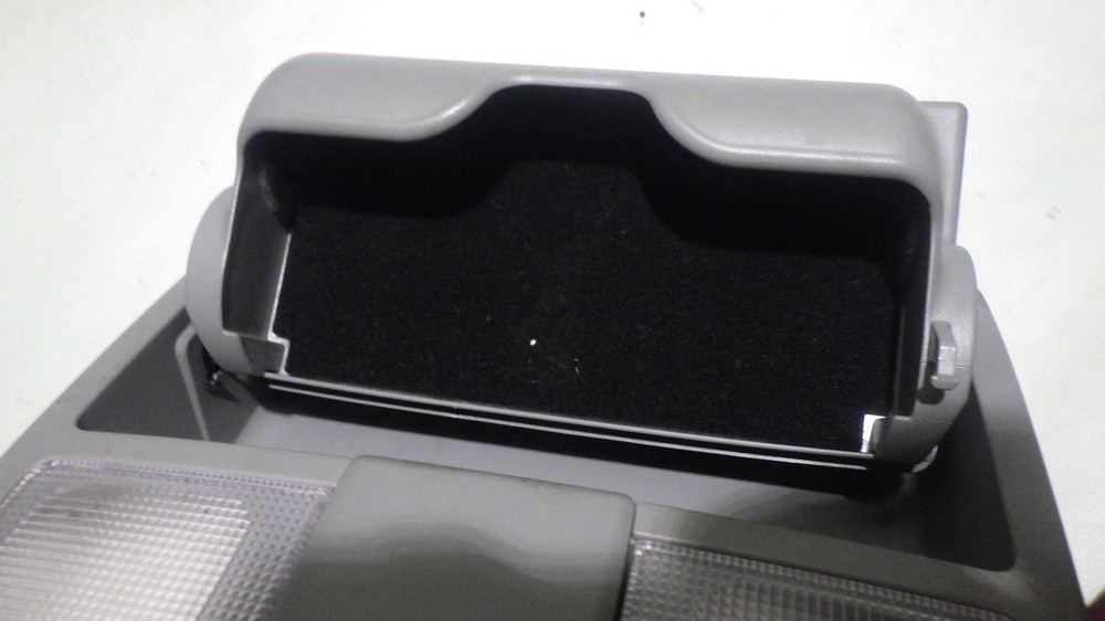 11 KIA SORENTO Front Console roof