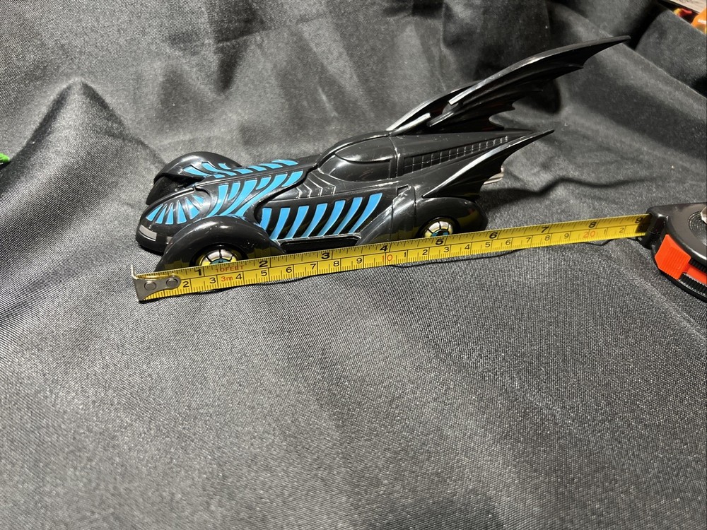 Batman Forever Pull Back & Go Batmobile Rare 1990s 9inch