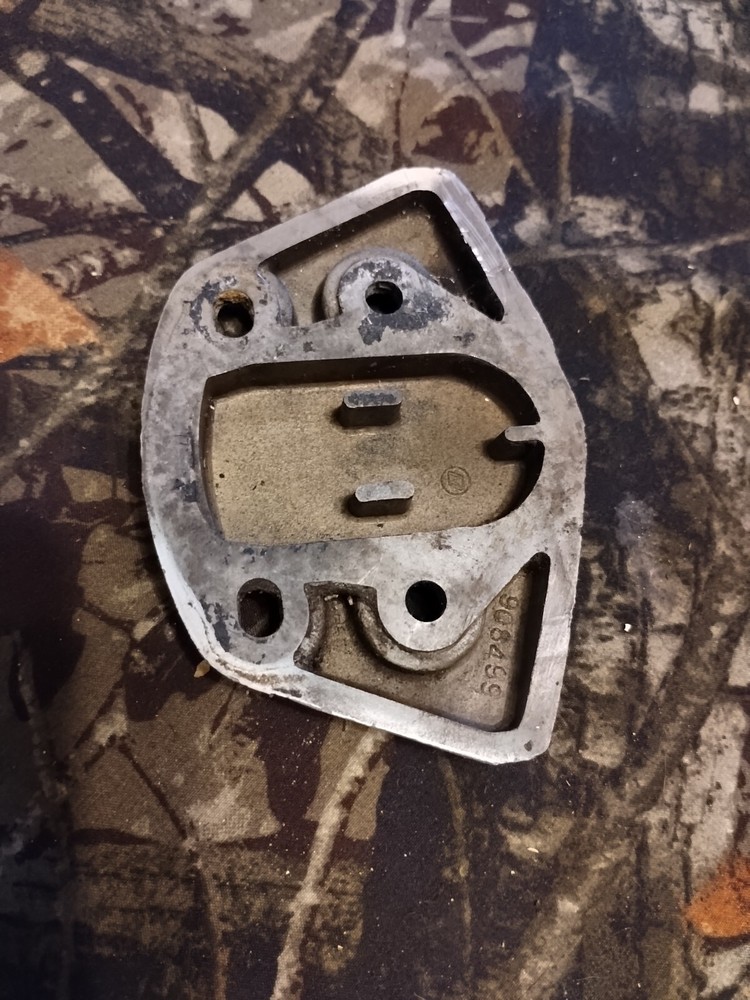 Pivot Cap Cover 908499 Omc