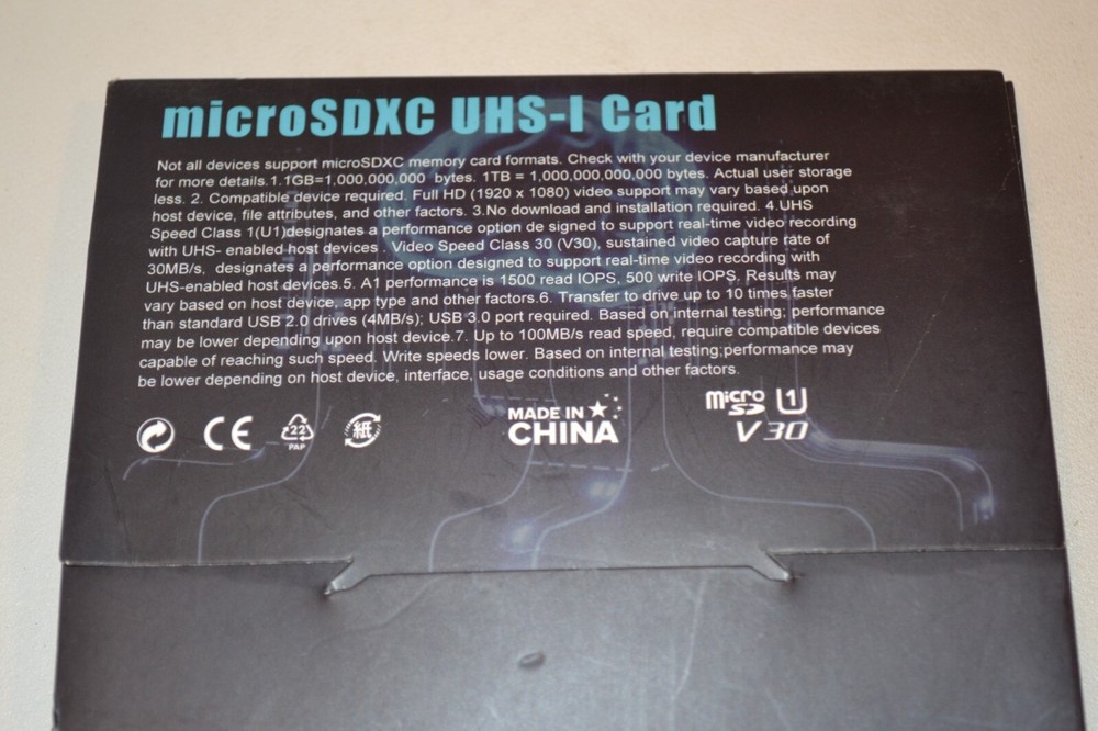 MicroSDXC UHS-I Card 512GB includes adapter