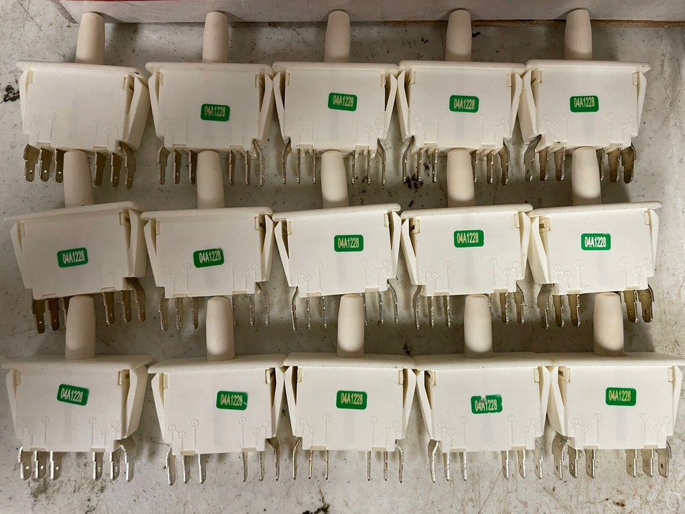 Middleby 63909 Interlock Switch, 12A, NO2P