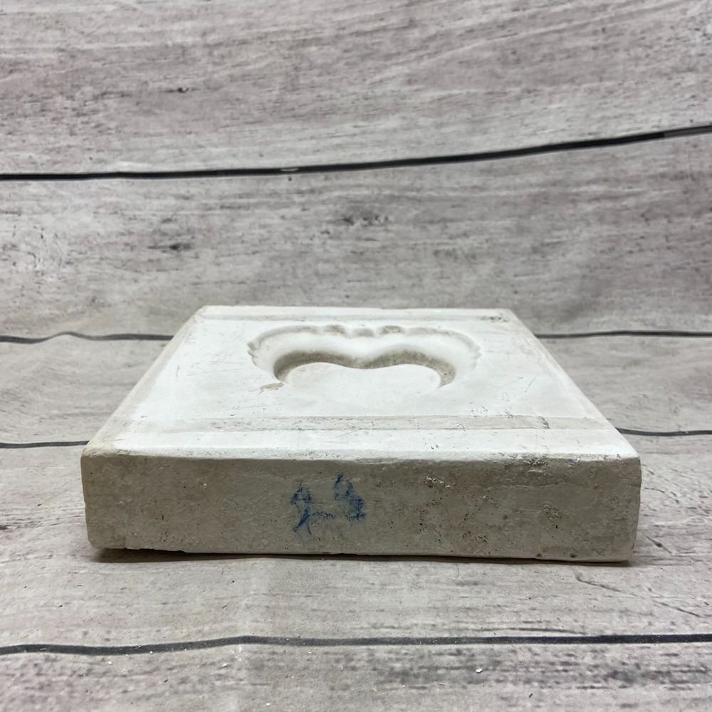 Unbranded Ceramic Casting Mold Heart Dish