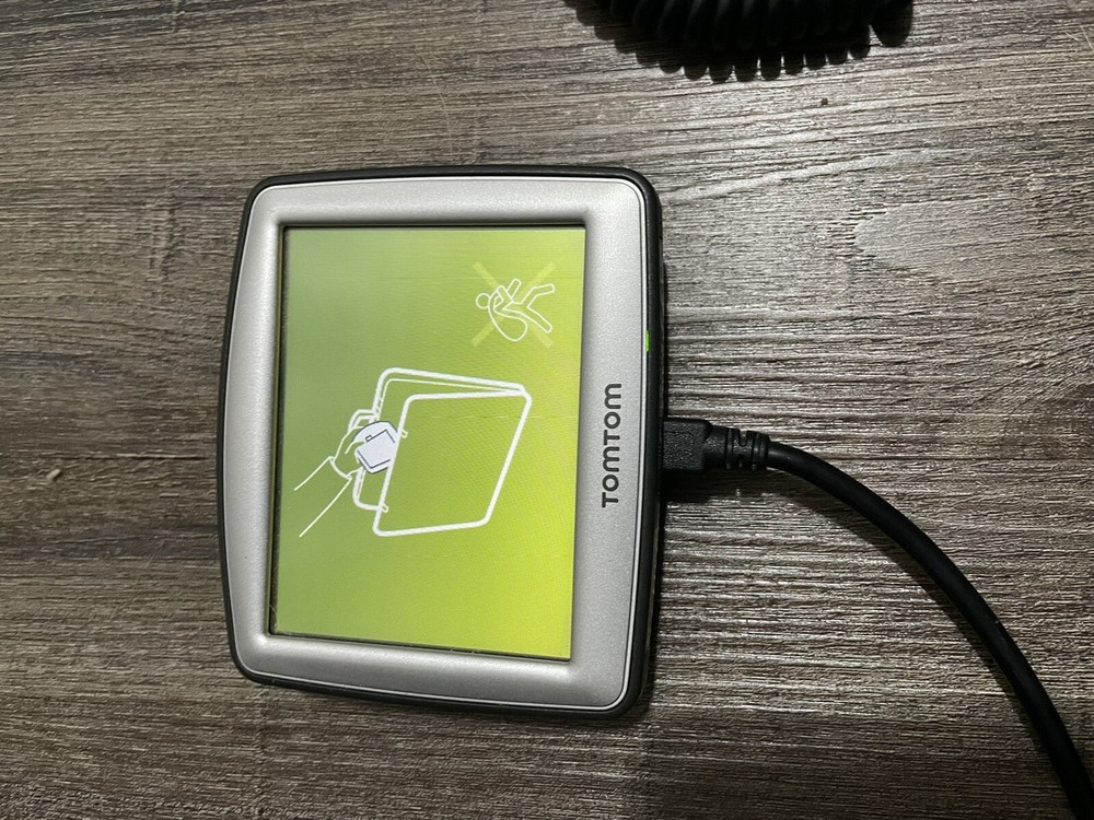 TomTom N14644 Automotive GPS