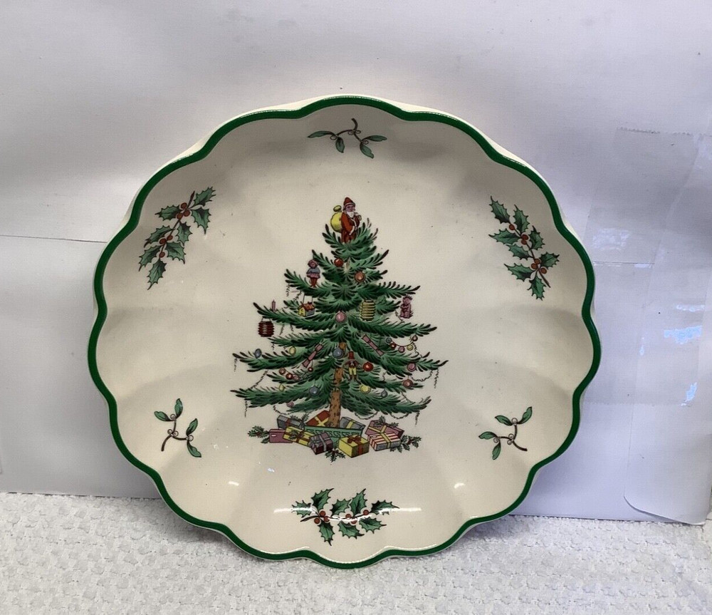 Spode Christmas Tree Round Scalloped Edge 7" Candy Nut Dish