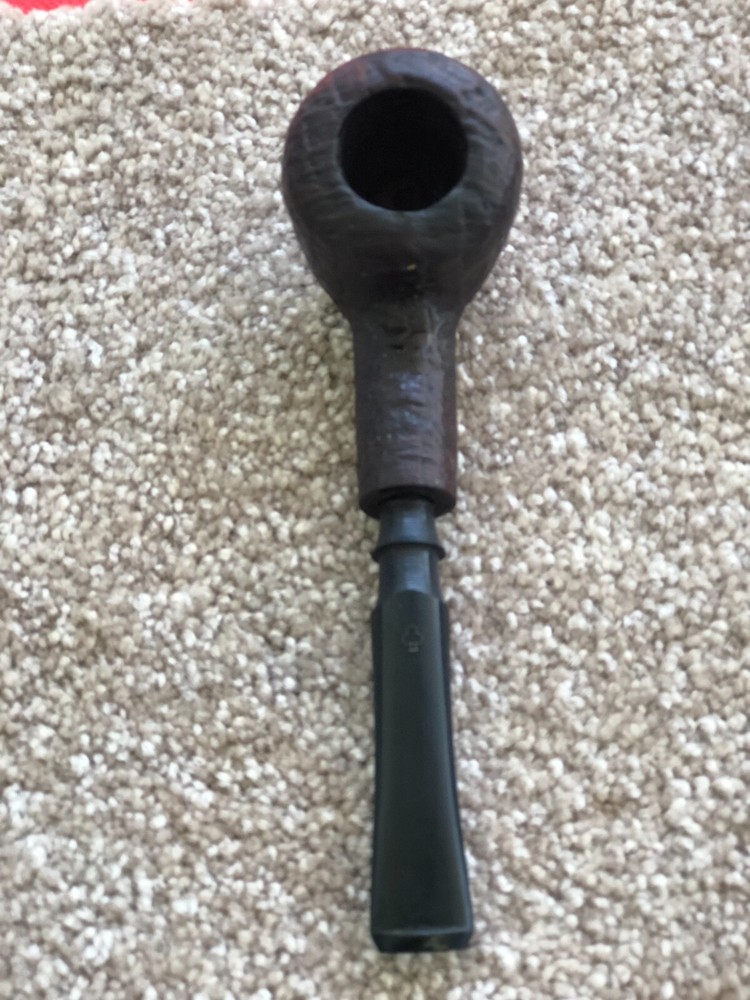 KAYWOODIE RUSTICATED AUTHOR SAXON BRIAR PIPE