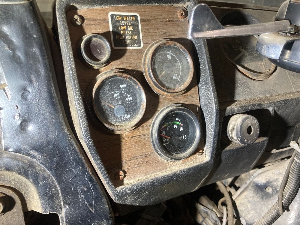 Mack RS600 GAUGE Dash Panel - Used