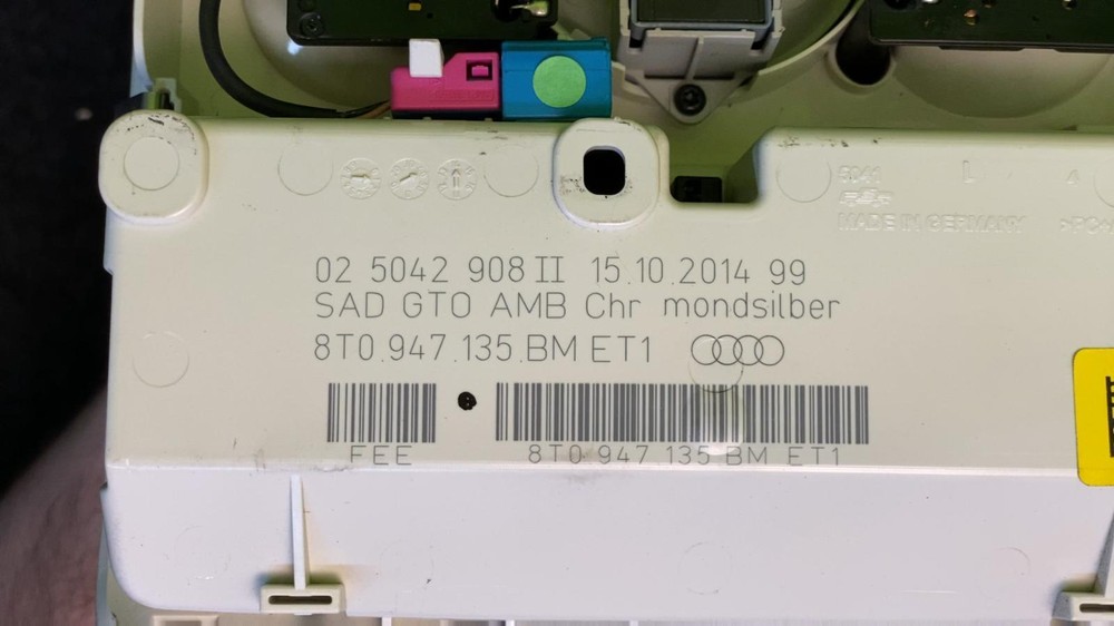 AUDI A5 FRONT ROOF CONSOLE SWITCH 8T0947135BM