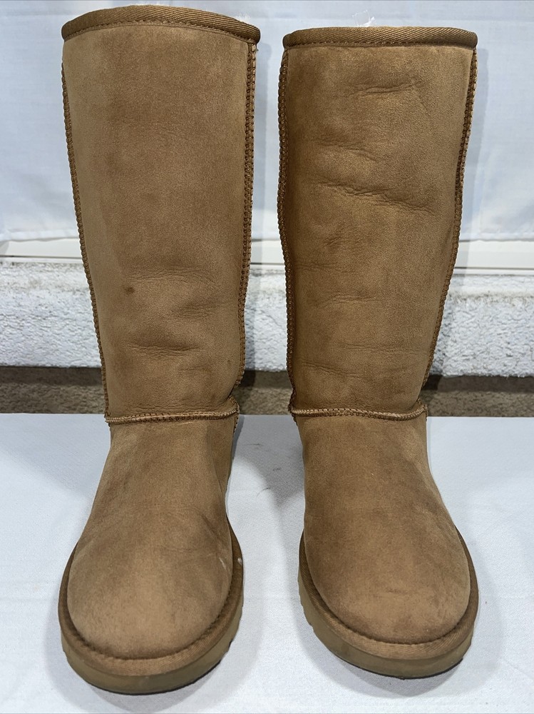 UGG BOOTS WOMEN CLASSIC MID LARGE US SIZE 7