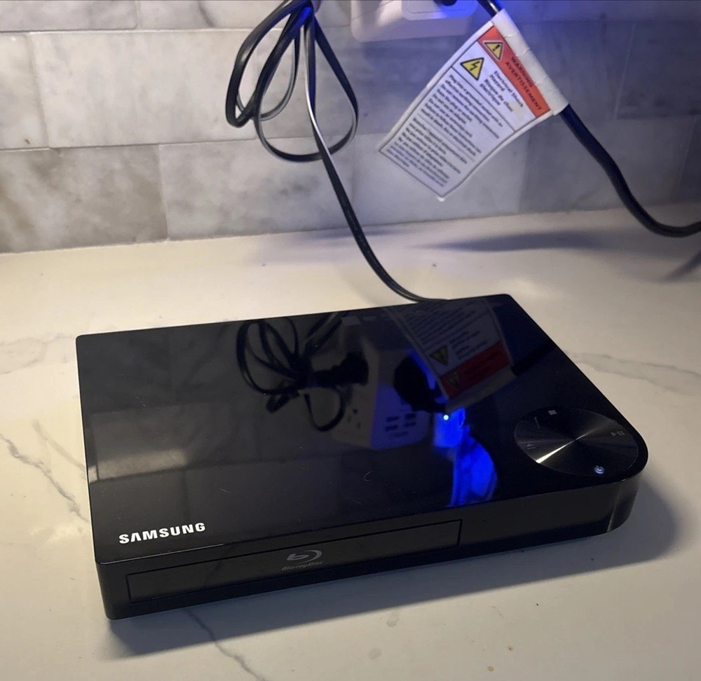 Samsung BD-E5400 Blu-Ray DVD Player w/ Remote Tested HDMI Compact Black