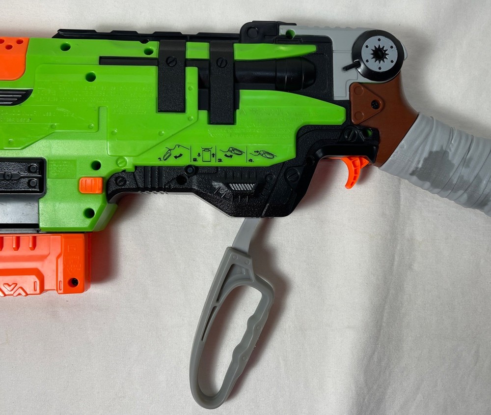 NERF ZOMBIE STRIKE SlingFire Blaster