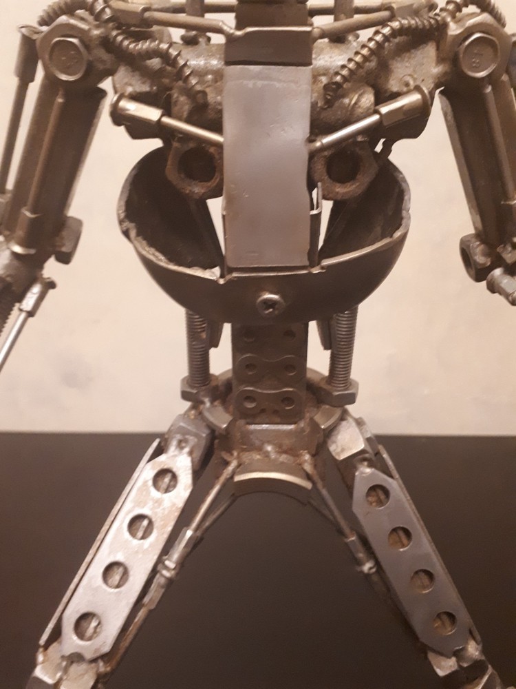 *****TERMINATOR T-800 HAND-BUILT METAL SCULPTURE*****