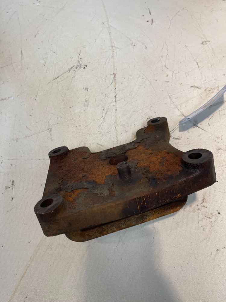 1988 Case IH 585 Tractor Hitch Drawbar Anchor Bracket